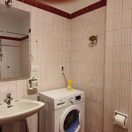 Apartment Centre *