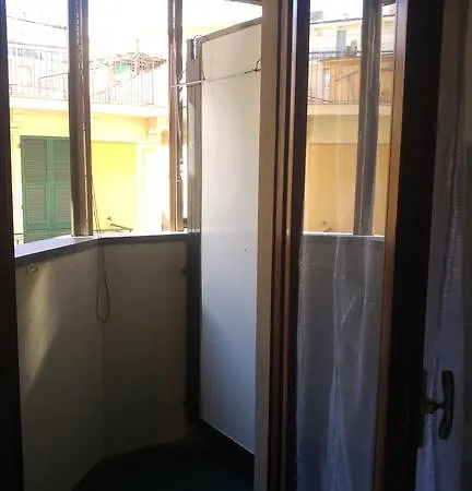 Apartment Centre *